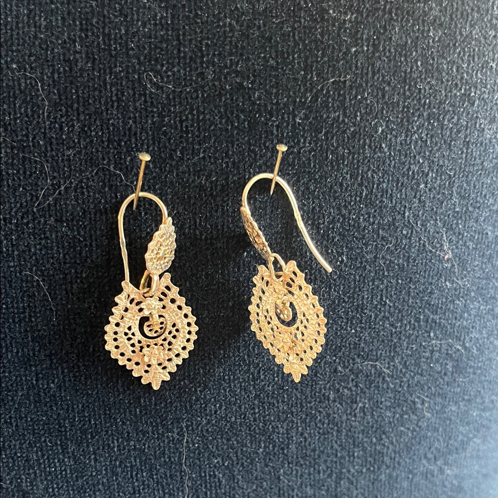 Elegant Silver Dangle Earrings